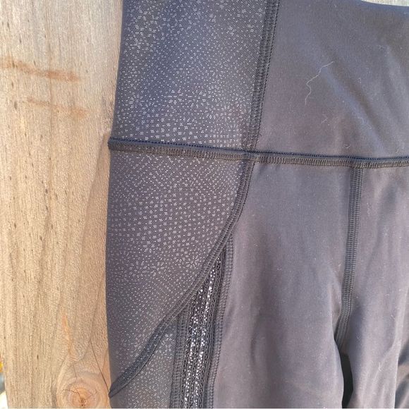 LuluLemon black leggings size 4 - Picture 9 of 11